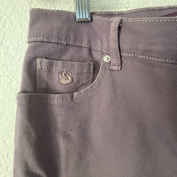 Gloria Vanderbilt “Amanda” Classic Fit Jeans – Size 6 – Mauve/Purple - Picture 5 of 6